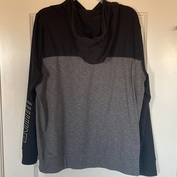 American Eagle T-shirt long sleeve hoodie size medium - Picture 2 of 5